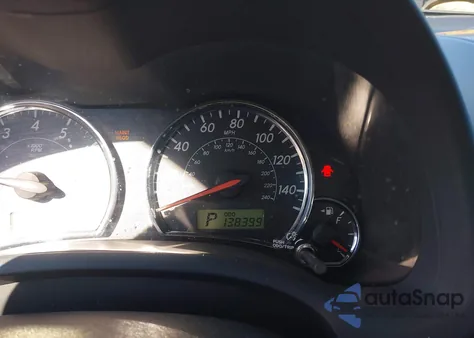 2013 Toyota Corolla S z USA, uszkodzony, nr VIN 2T1BU4EE7DC053542